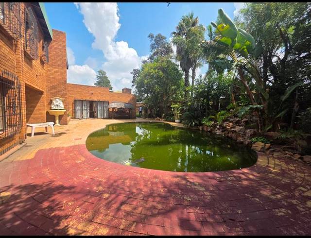 5 BEDROOM HOUSE FOR SALE IN SUNWARD PARK